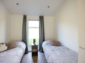 Beautiful Chalet With Airco, in a Holiday Park