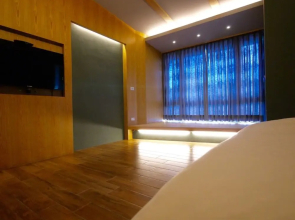 Big City Small House Homestay