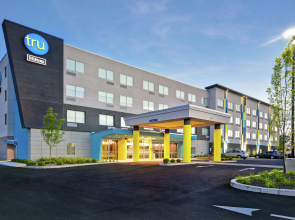 Tru by Hilton Chicopee Springfield