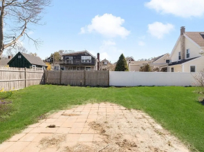 Spacious Coastal Tiverton Waterfront Getaway 3 Bedroom Cottage By Redawning