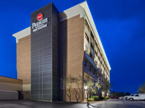 Holiday Inn Milwaukee Brookfield by IHG