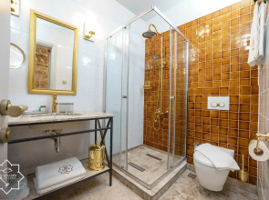 Delight Deluxe Hotel