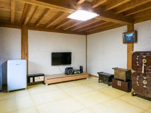 Youngwol Dudeokgol Hyu Pension