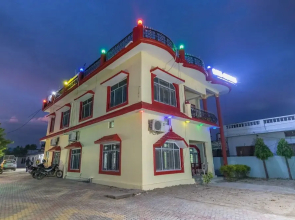 OYO 614 Subham Hotel