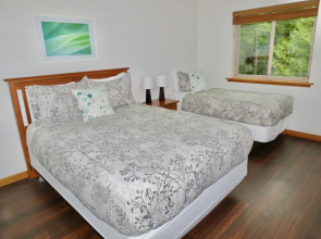 Cobble Wood & Bird Sanctuary Guest Houses