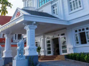 Royal Hotel Halong - Hon Gai