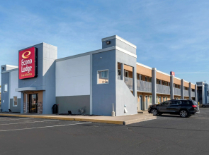 Quality Inn & Suites Columbus West