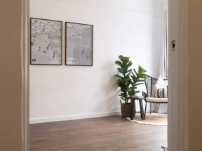 Stylish 1 Bedroom Apartment Near Beach
