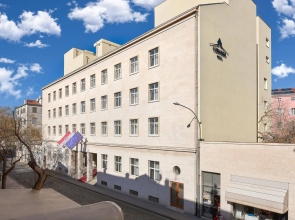 Cornaro Hotel