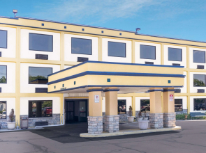 Days Inn by Wyndham Columbus Airport