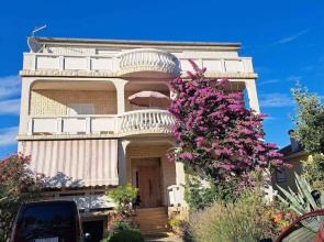 Apartments Mirjana