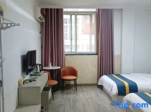 Guangshan Center Yinzhu Hotel