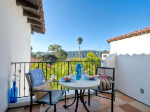Serenity in La Costa Paradise