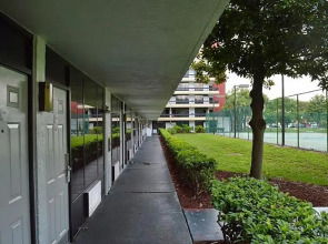 Orlando Metropolitan Resort