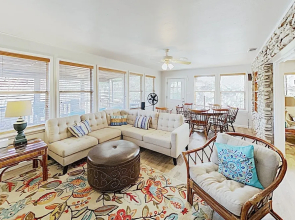 Lakefront Oasis W/ Private Dock & 23 Boat Slip 3 Bedroom Home