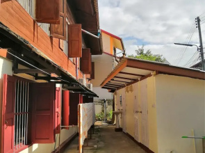 Lamchang Guesthouse