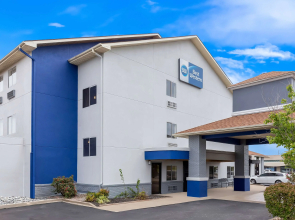 Best Western Saluki Inn