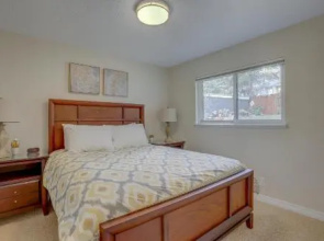 West Hills-NW Bend-3BR/2BA
