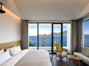 Shenzhen Guli Lanyue Seaview Villa (Jiaochangwei Seaview Garden Branch)