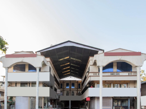 OYO 24109 Hotel Santushti