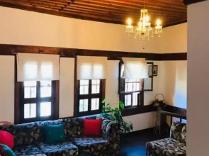 Lonca Konuk Evi