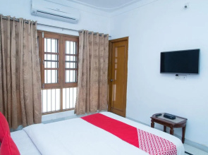 OYO 11064 Home Elegant 3BHK Villa Near Hiran Magri