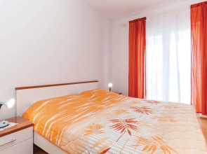 Amazing Apartment in Turanj With 3 Bedrooms