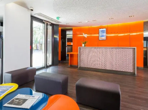 Libertel Canal Saint Martin