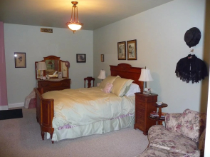 Ida-Home Bed and Breakfast