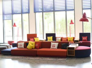 Hampton by Hilton Dubai Al Seef 