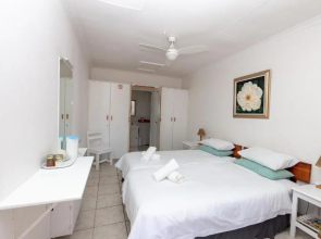 Nothando Backpackers Lodge