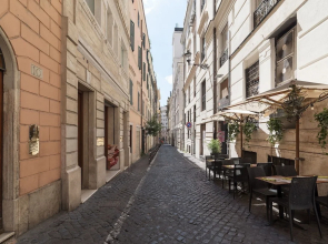 Casa Zeffiro, Fully Equipped Apartment 2 Minutes Walk From Fontana Di Trevi