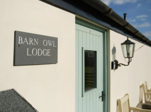 Barn Owl Lodge