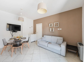 Residenza Miralago With Pool - Ground Floor One-bedroom