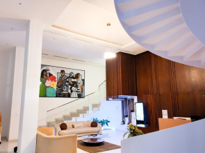 Peravi Suites at The Essence