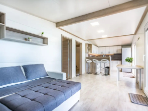 Mobile Home Rock Rose 2