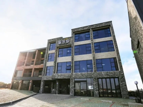 Woljeong Hill Pension