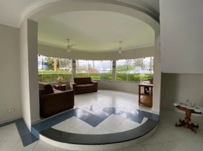 Casa Alto Padrão Frente ao Mar