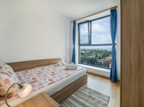 City View Apartment + Parking