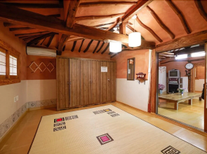 Ganghwa Jangbogo Hanok Pension