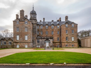 Majestic Apartment in Elie House