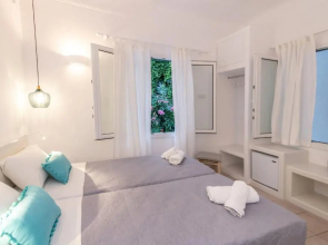 Aggelikoula Rooms