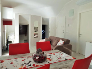 CASAVIVA - Casa Vacanze a Ceriale con terrazza