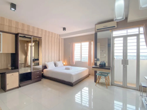 Spacious Unique Studio At The Edge Bandung Apartment