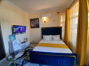 Lux Suites PK Ocean View Apartments