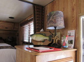 Uncle Billy Bob's Redneck Trailers Vacation Rentals-Bubba's Glamper #4