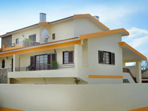 Sleeps22-garden-hottub-pool-barbecue-jacuzzi