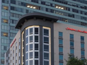 Hampton Inn & Suites Phoenix Downtown
