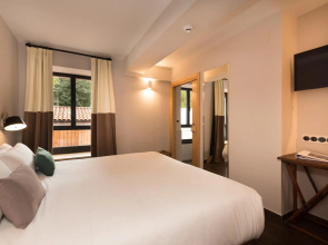 Hotel Sagarlore