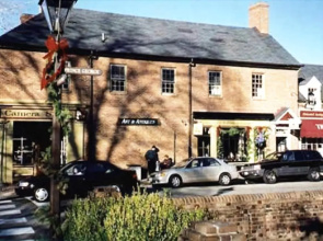 Fife And Drum Inn